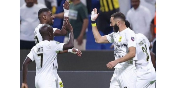 Karim Benzema želi se natjecati s Cristianom Ronaldom u saudijskoj ligi Karim Benzema želi se natjecati s Cristianom Ronaldom u saudijskoj ligi